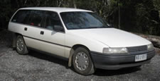 Holden Commodore wagon vehicle pic